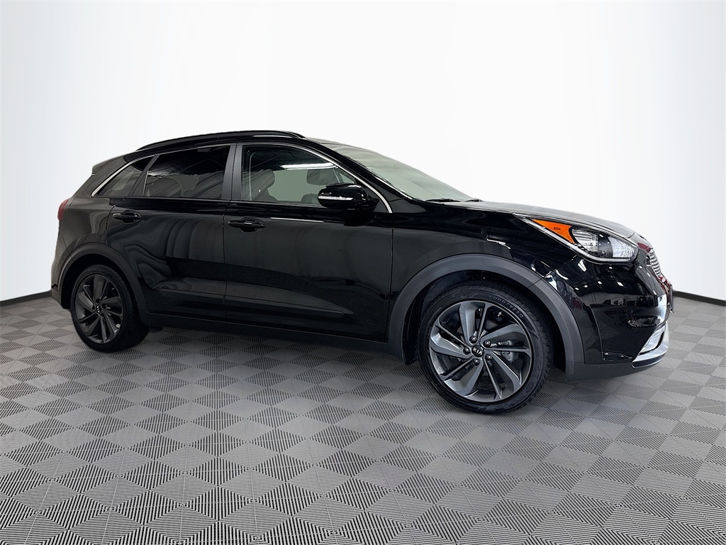 2017 Kia Niro EX photo 4
