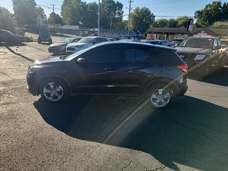 2016 Honda HR-V EX photo 2