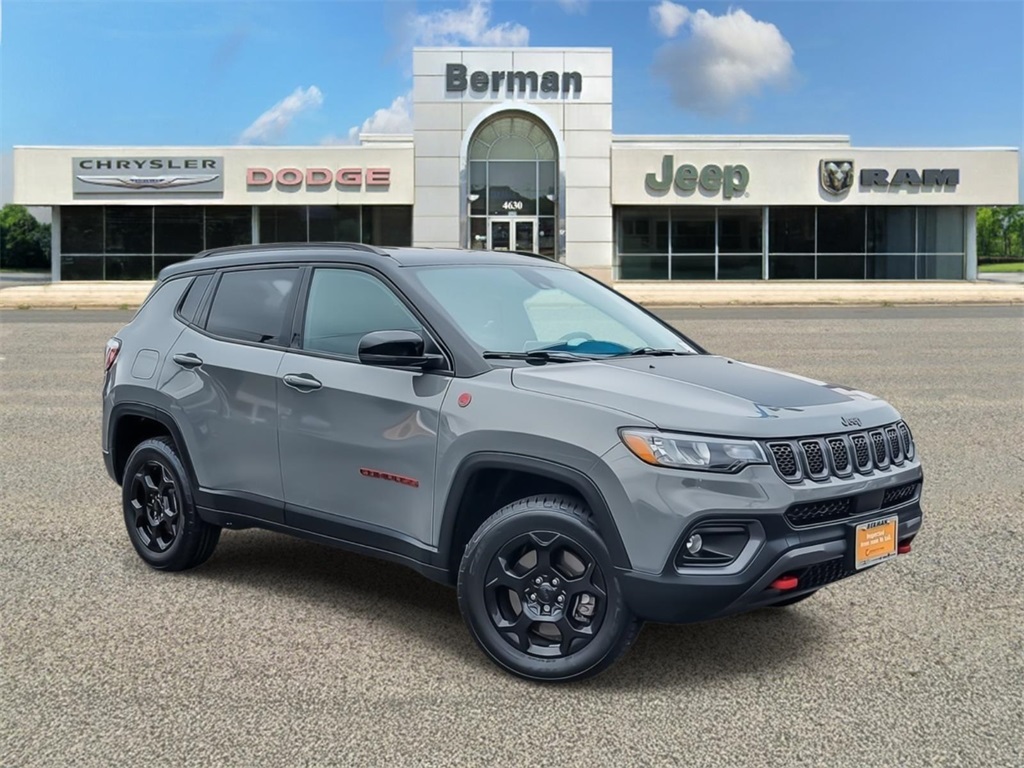 2023 Jeep Compass Trailhawk's photo