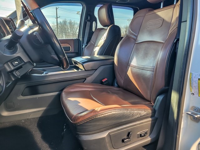 2021 RAM 3500 - Image 8