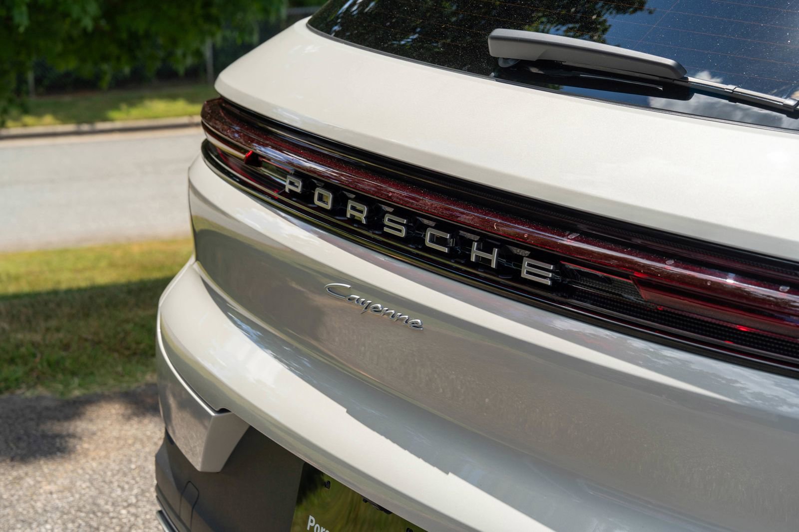 2026 Porsche Cayenne Base photo 15