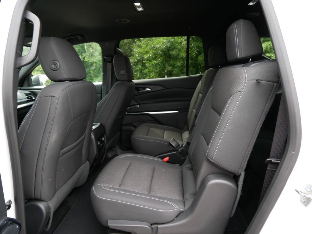 2024 Chevrolet Traverse photo 9