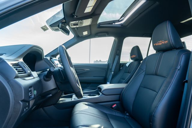 2025 Honda Ridgeline TrailSport photo 13