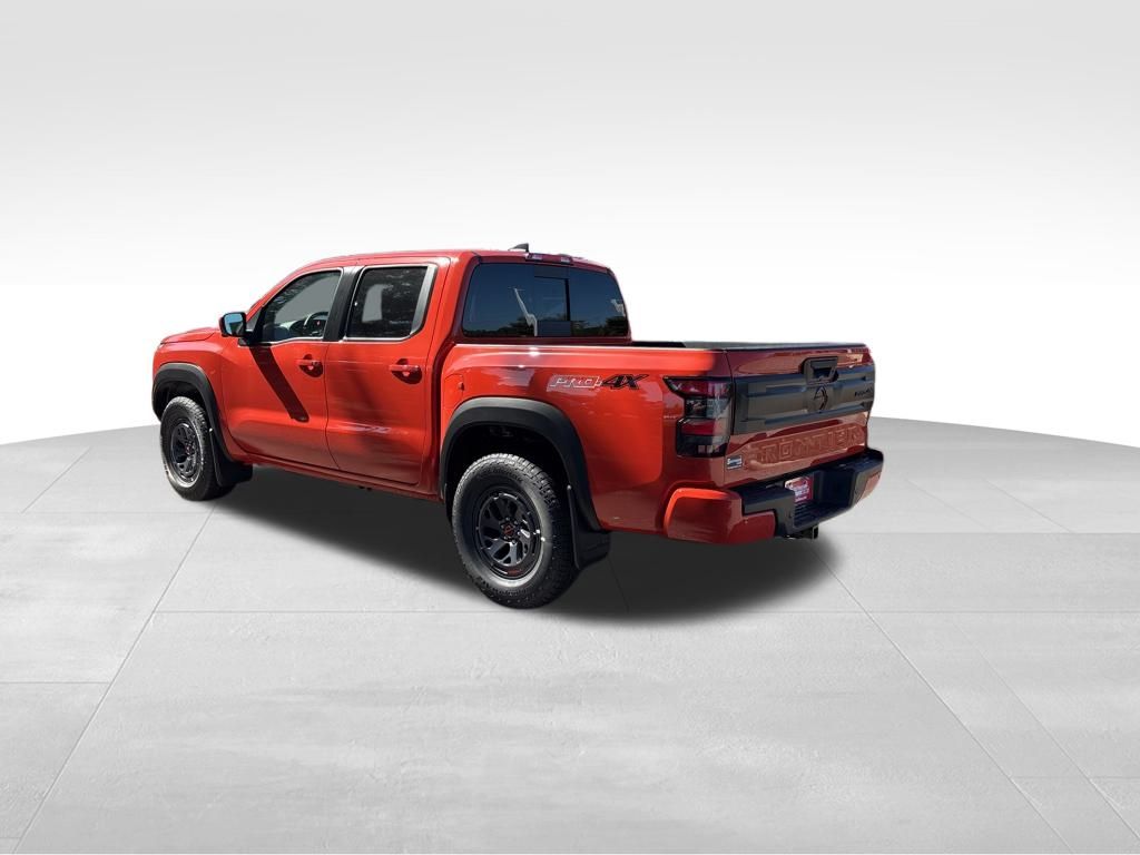 2026 Nissan Frontier PRO-4X photo 2