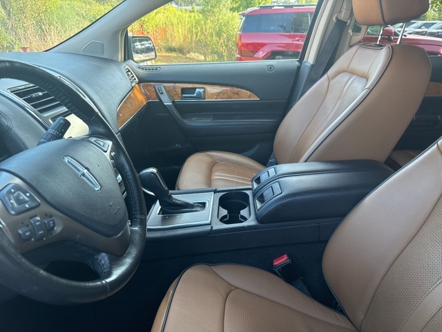 2013 Lincoln MKX Base photo 2