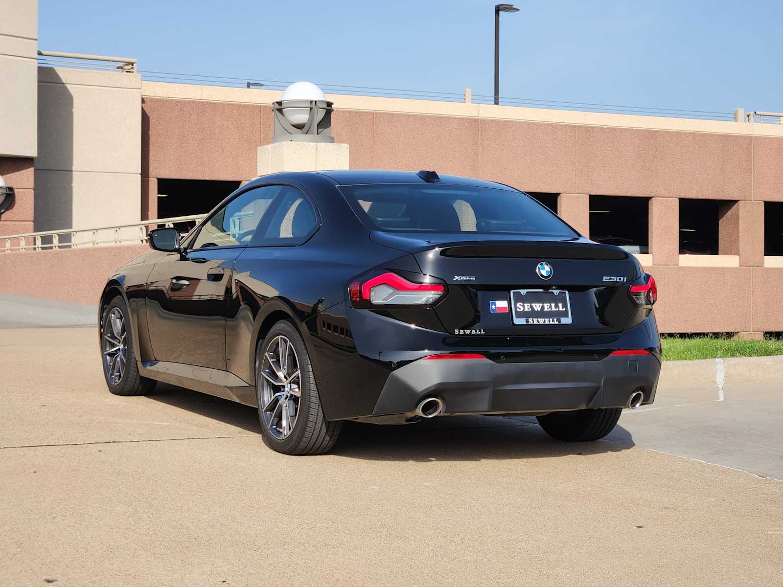 2023 Bmw 230i xDrive photo 3