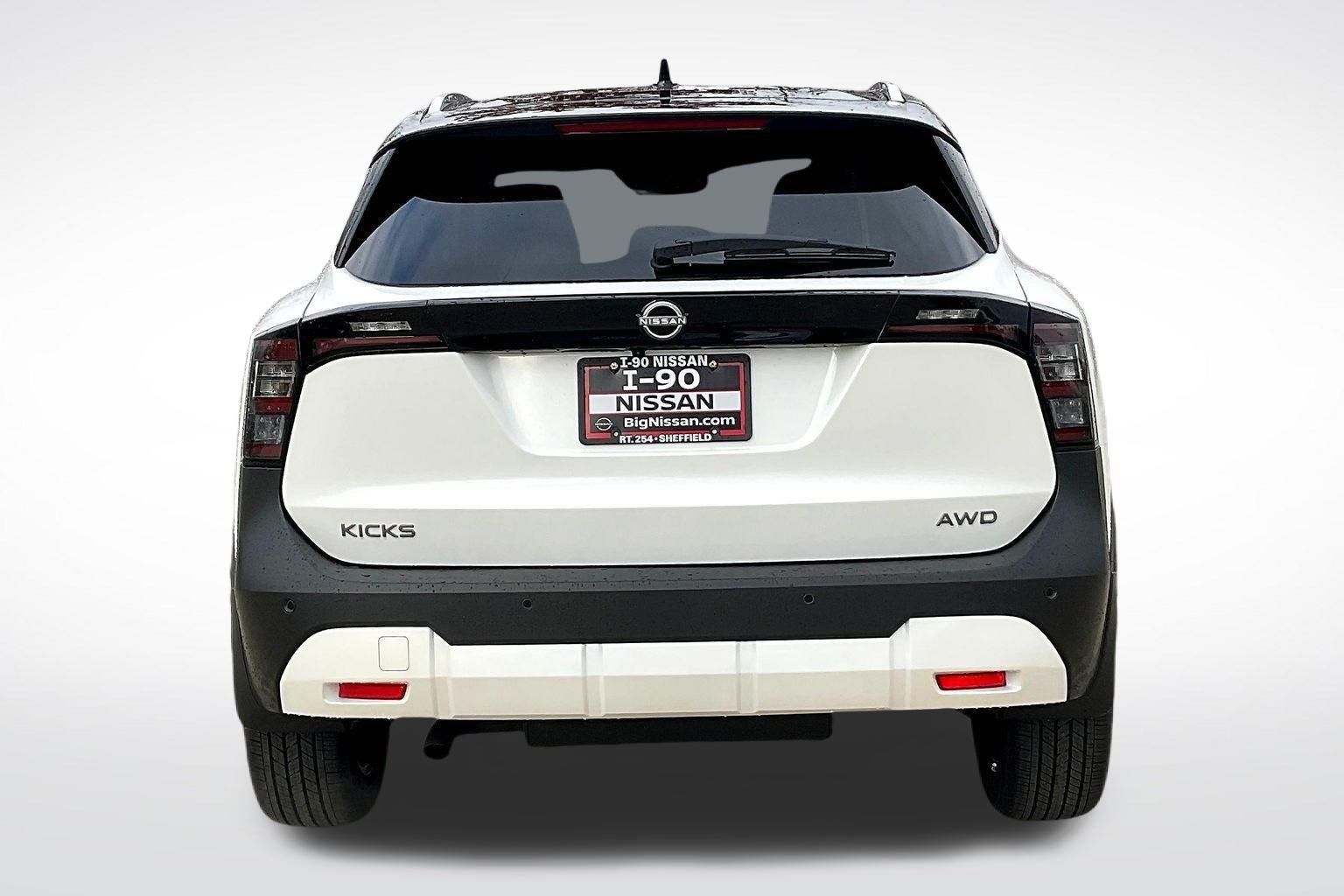 2026 Nissan Kicks SV photo 4