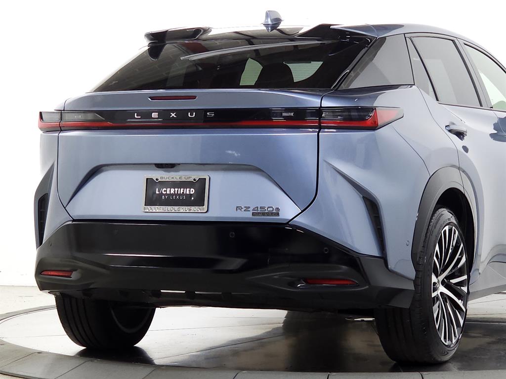 2023 Lexus RZ 450e photo 10