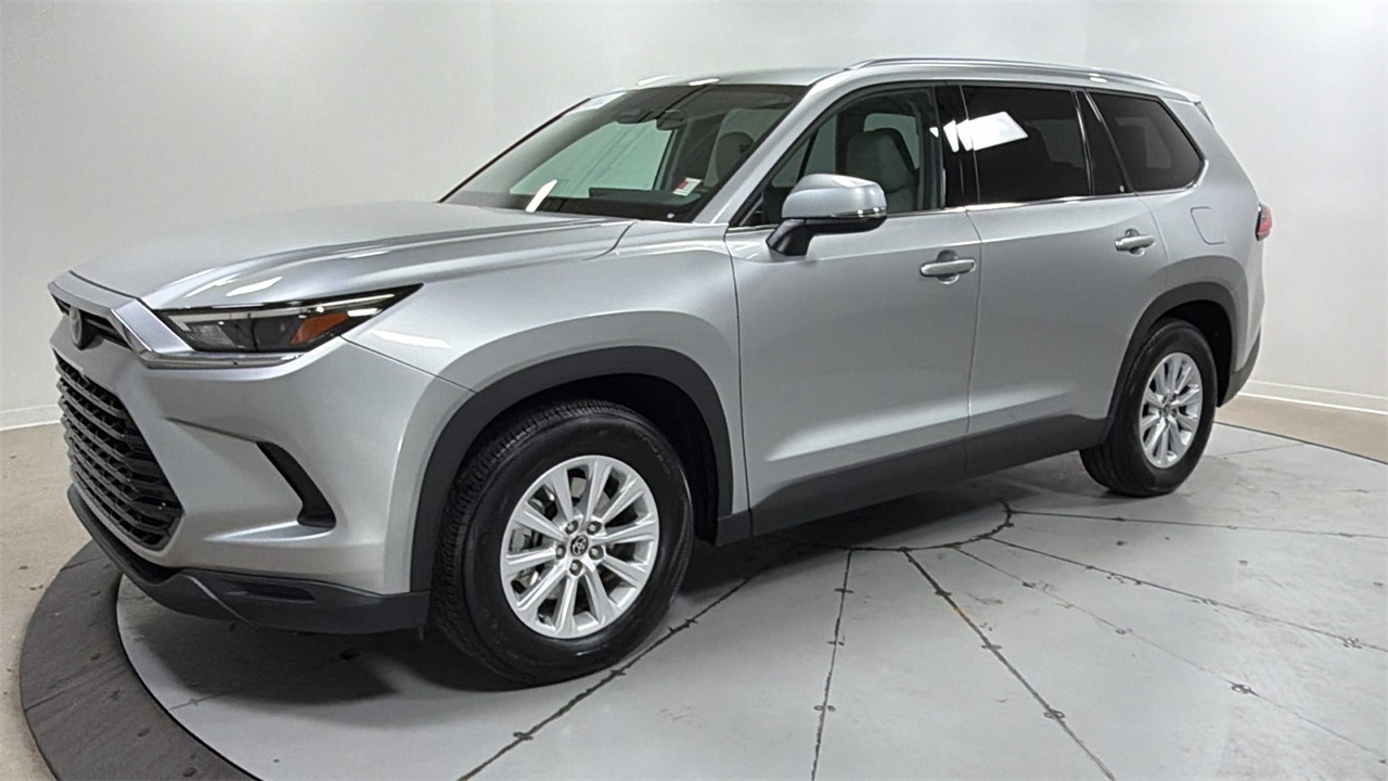2024 Toyota Grand Highlander XLE's photo