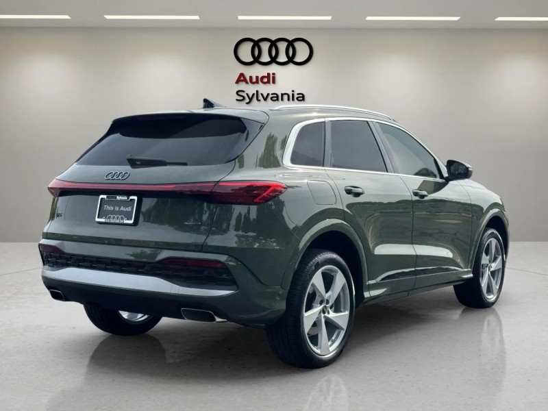 2025 Audi Q5 2.0T Premium Plus photo 4