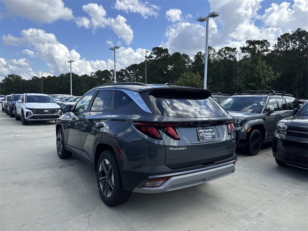 2026 Hyundai Tucson SEL photo 3