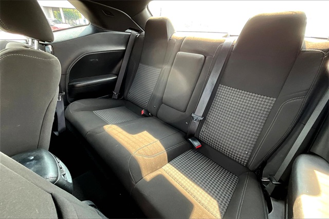 2022 Dodge Challenger SXT photo 17