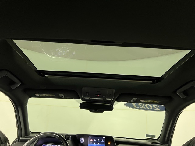 2021 Lexus UX 200 photo 15