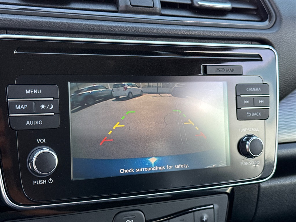 2019 Nissan Leaf SV photo 25
