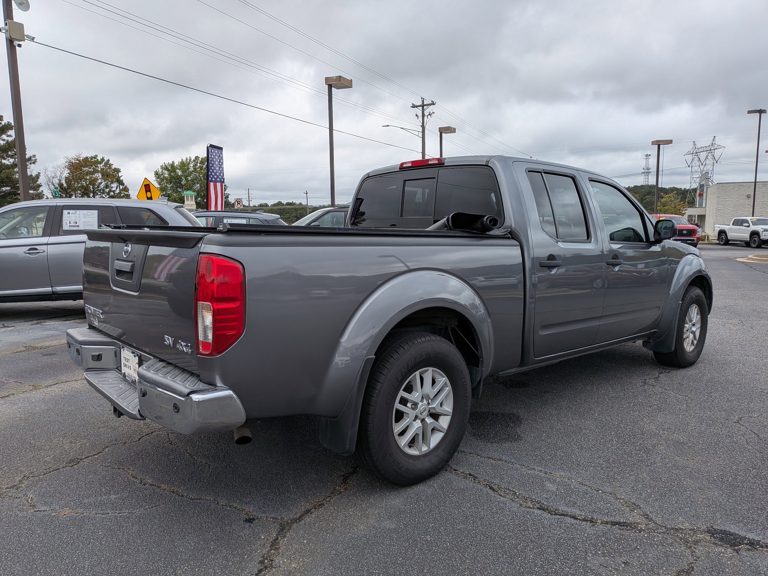 2021 Nissan Frontier SV photo 3