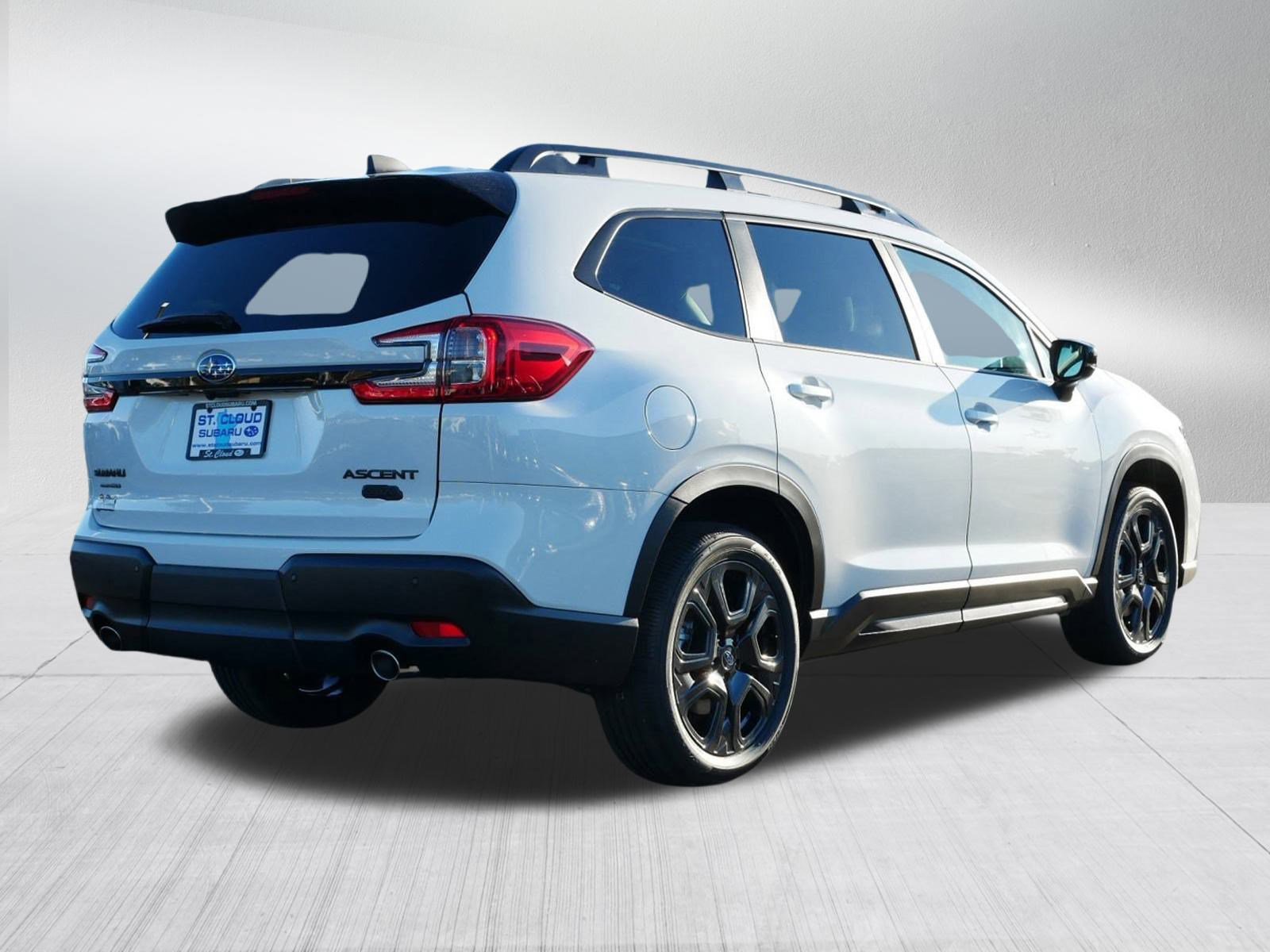 2025 Subaru Ascent Onyx Edition photo 4