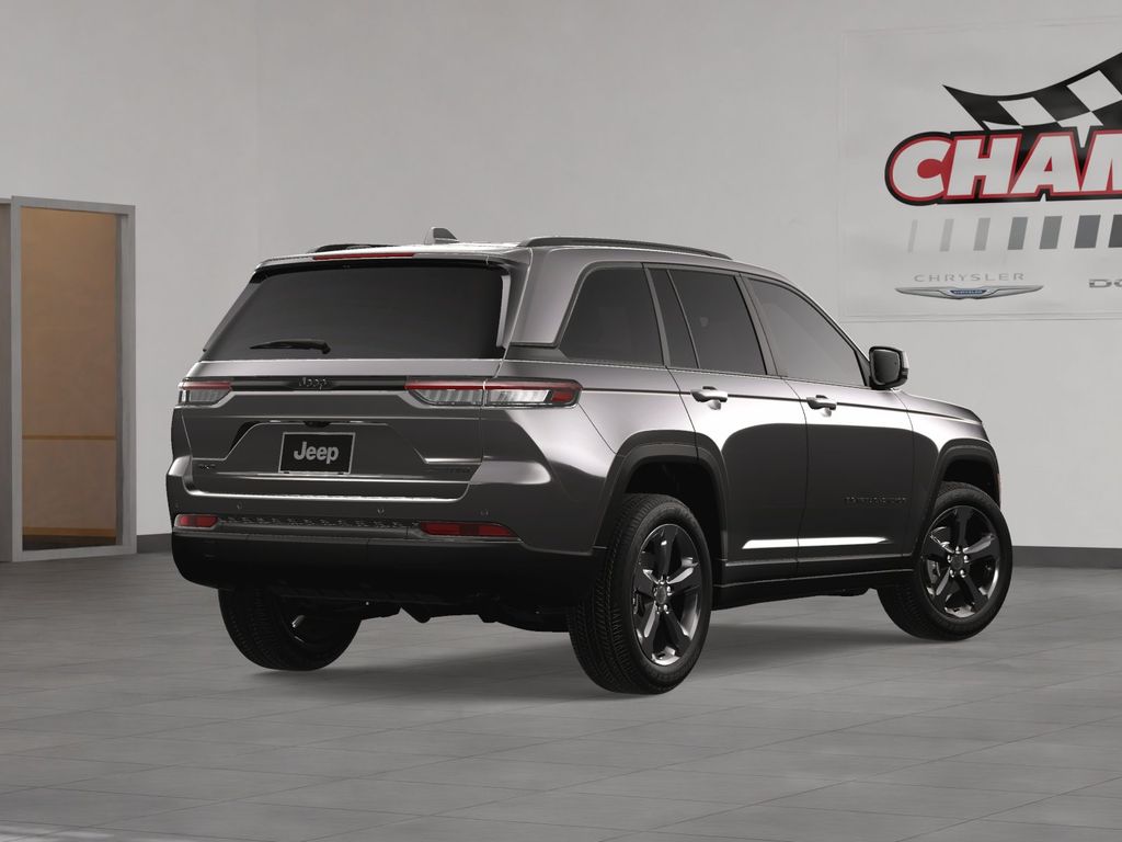 2025 Jeep Grand Cherokee Limited photo 4