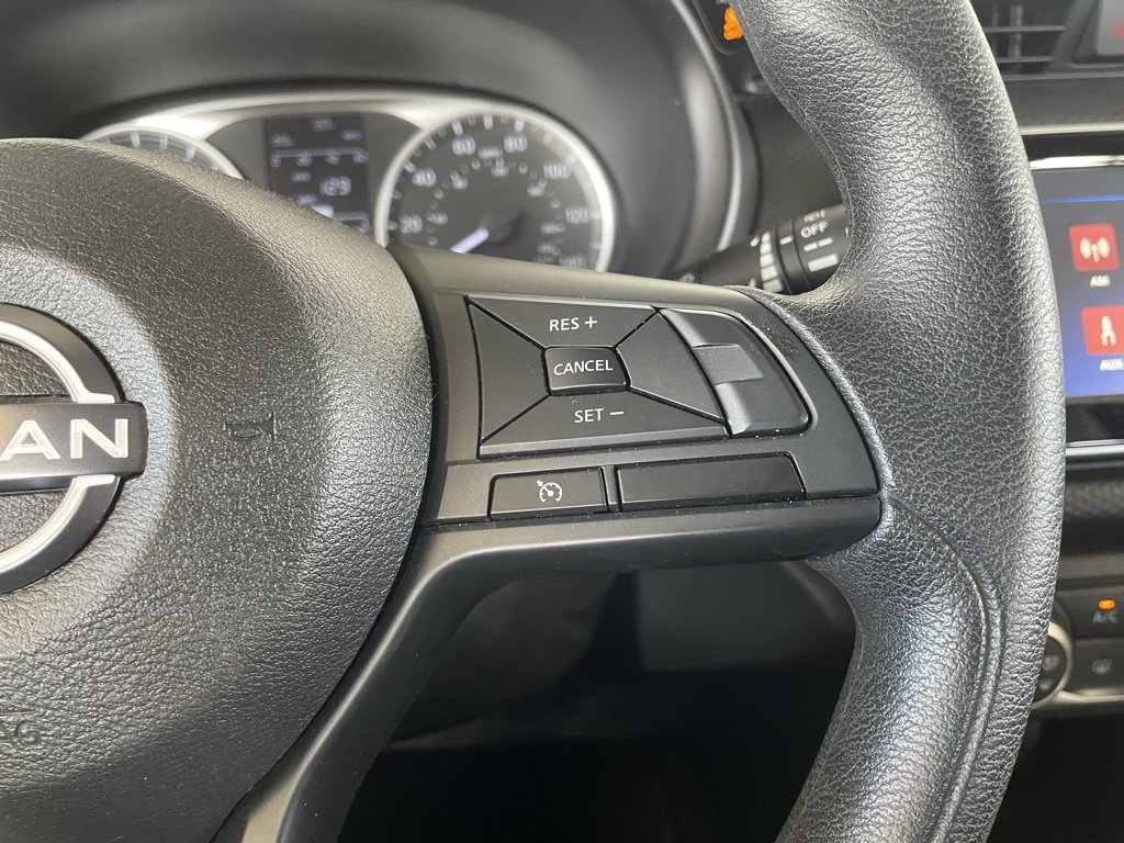 2024 Nissan Kicks S photo 11