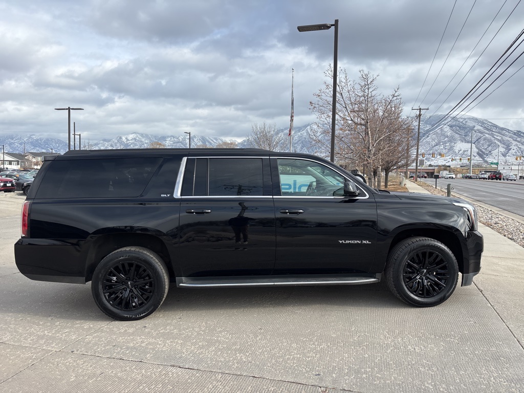 2020 Gmc Yukon XL SLT photo 4