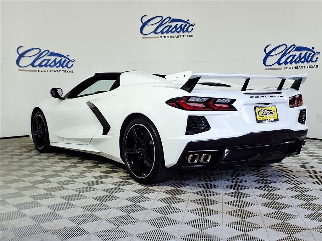 2023 Chevrolet Corvette Stingray 1LT photo 2