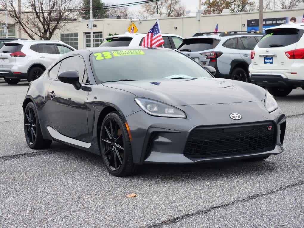 2023 Toyota GR86 Premium photo 2