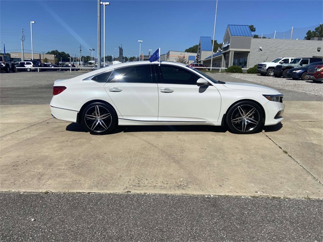 2021 Honda Accord Touring 2.0T photo 2