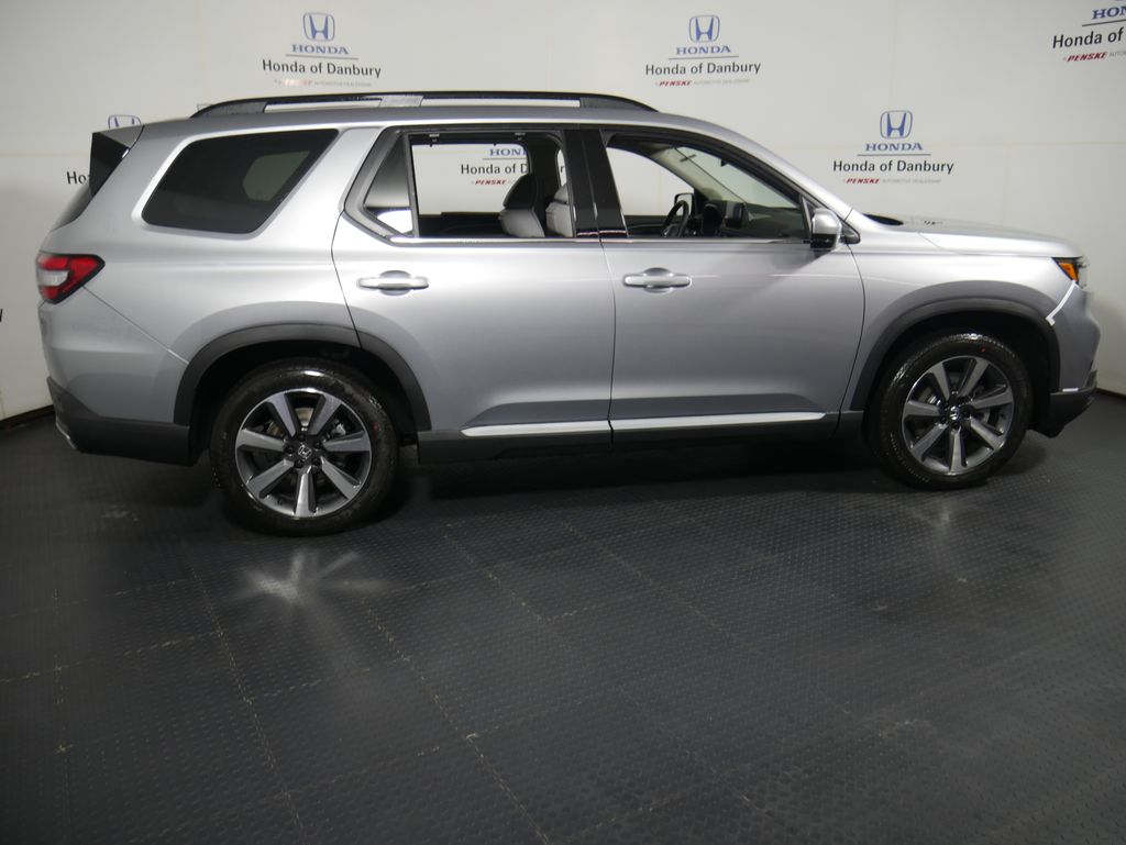 2025 Honda Pilot Elite photo 3