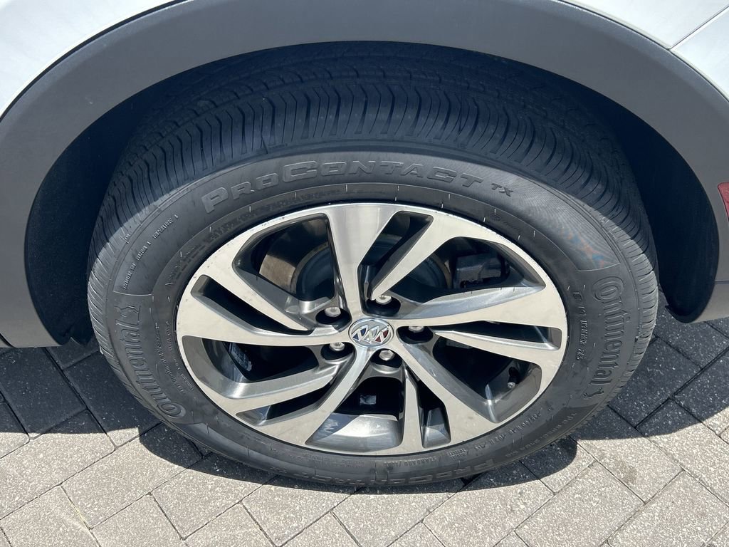 2022 Buick Envision Essence photo 32
