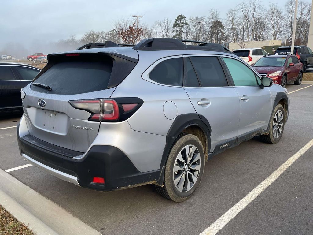 2024 Subaru Outback Limited photo 3