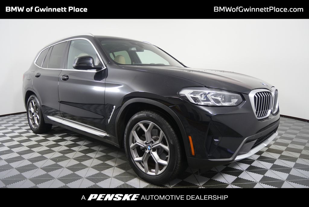 2022 BMW X3 30i's photo