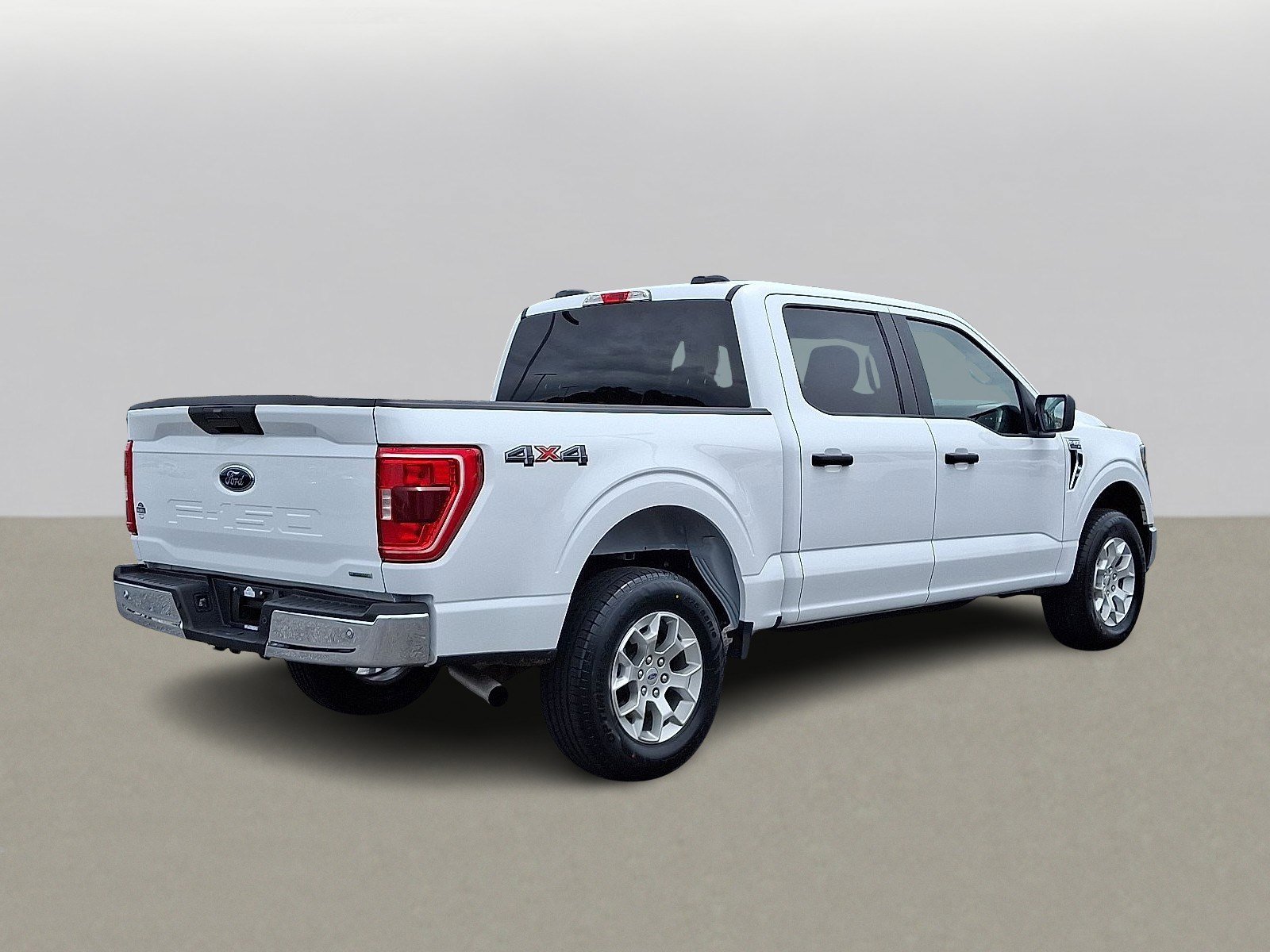 2023 Ford F-150 XLT photo 11