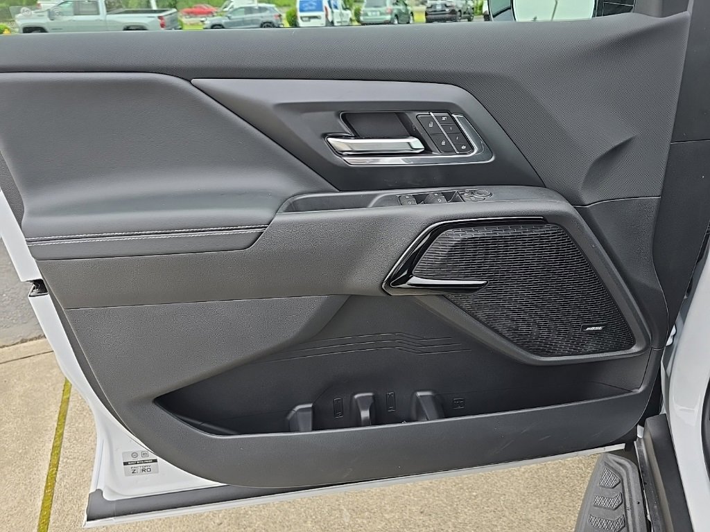 2025 Chevrolet Silverado EV LT photo 19
