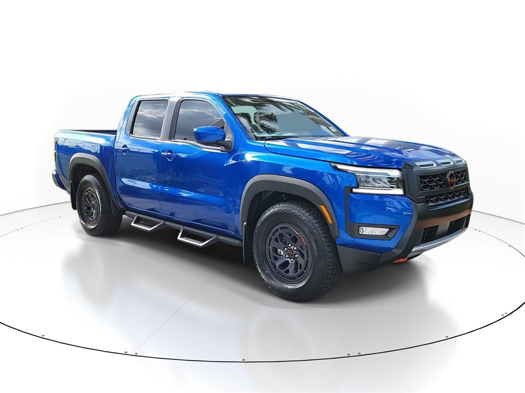 2025 Nissan Frontier PRO-X photo 2