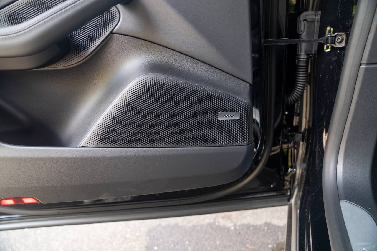 2025 Porsche Macan 4 Electric photo 25