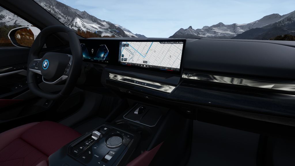 New 2025 Mineral White Metallic BMW eDrive40 image 39