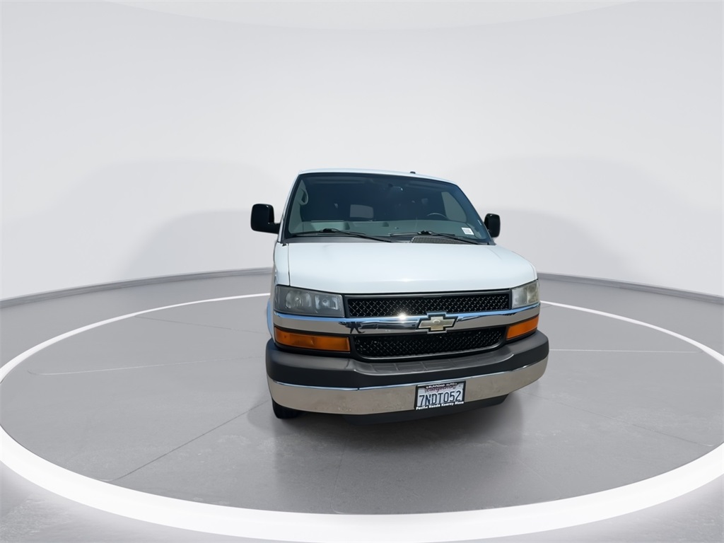 2014 Chevrolet Express 3500 LT photo 4