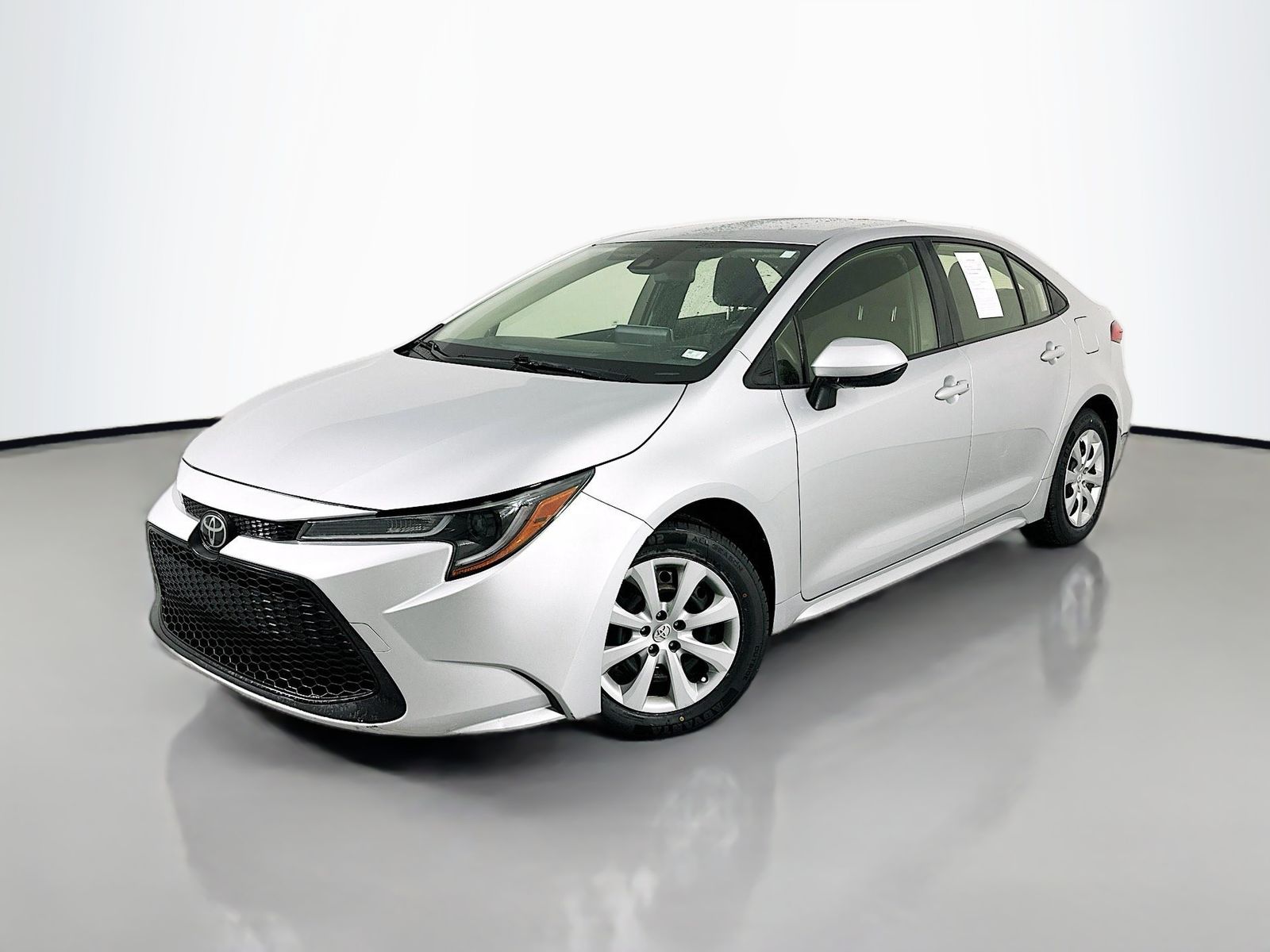 2020 Toyota Corolla LE's photo