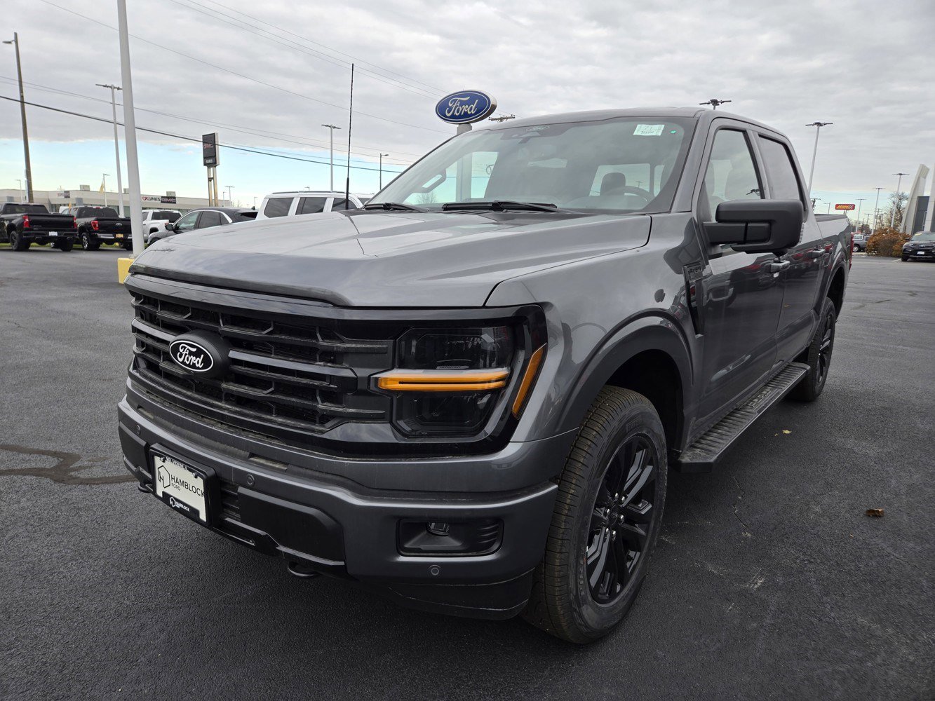 2025 Ford F-150 XLT photo 3