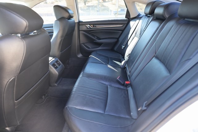 2020 Honda Accord Touring 2.0T photo 18