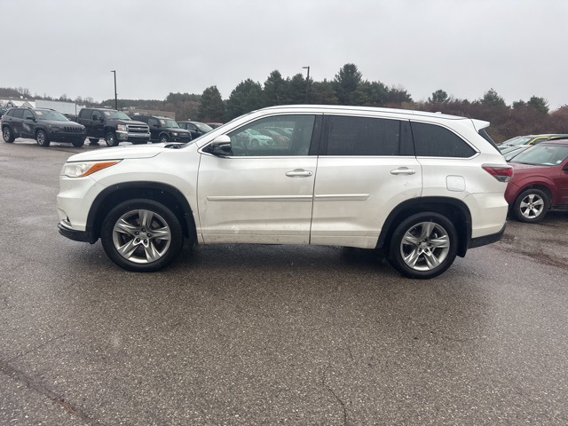 2014 Toyota Highlander Base Hybrid photo 2