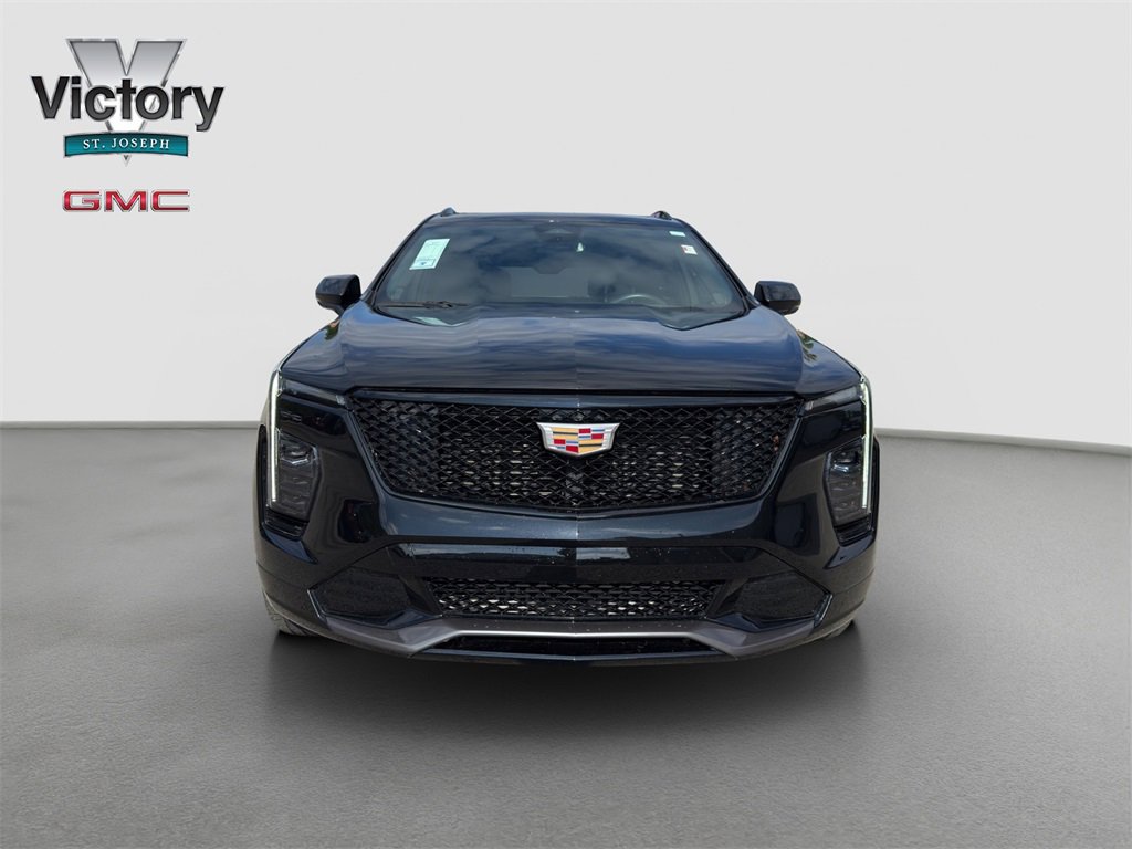 2024 Cadillac XT4 Sport photo 3