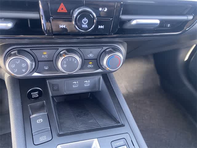 2025 Nissan Kicks SV photo 20