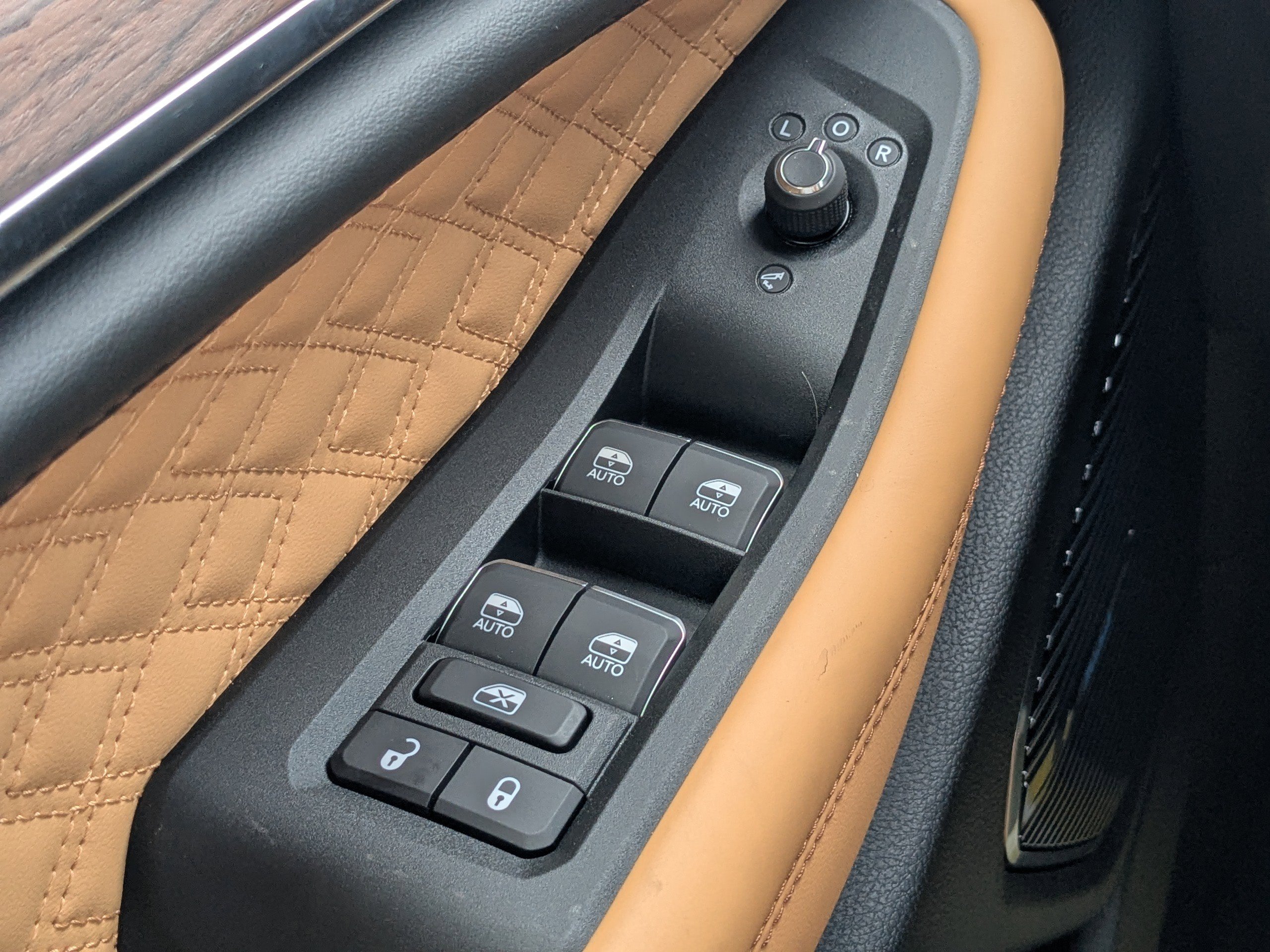 2025 Jeep Grand Cherokee Summit photo 21