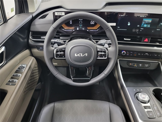 2026 Kia Carnival LXS photo 23