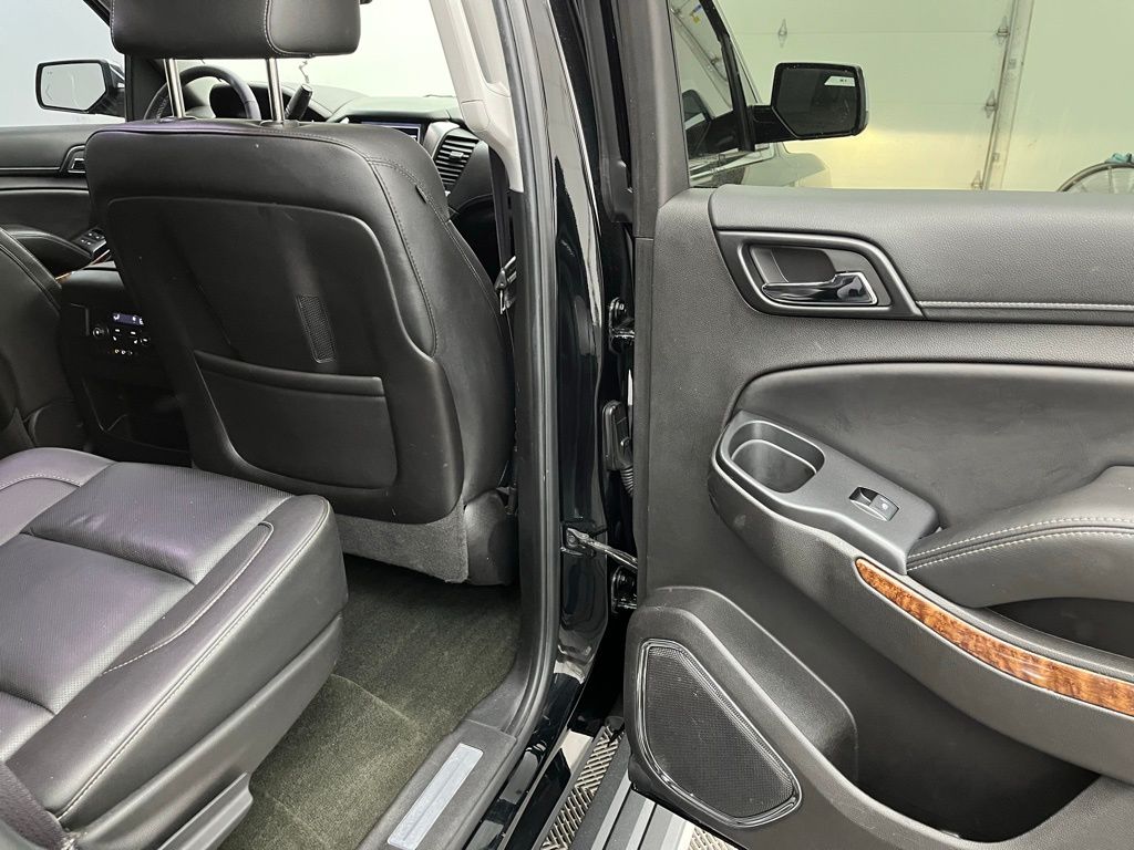 2016 Chevrolet Tahoe LTZ photo 35