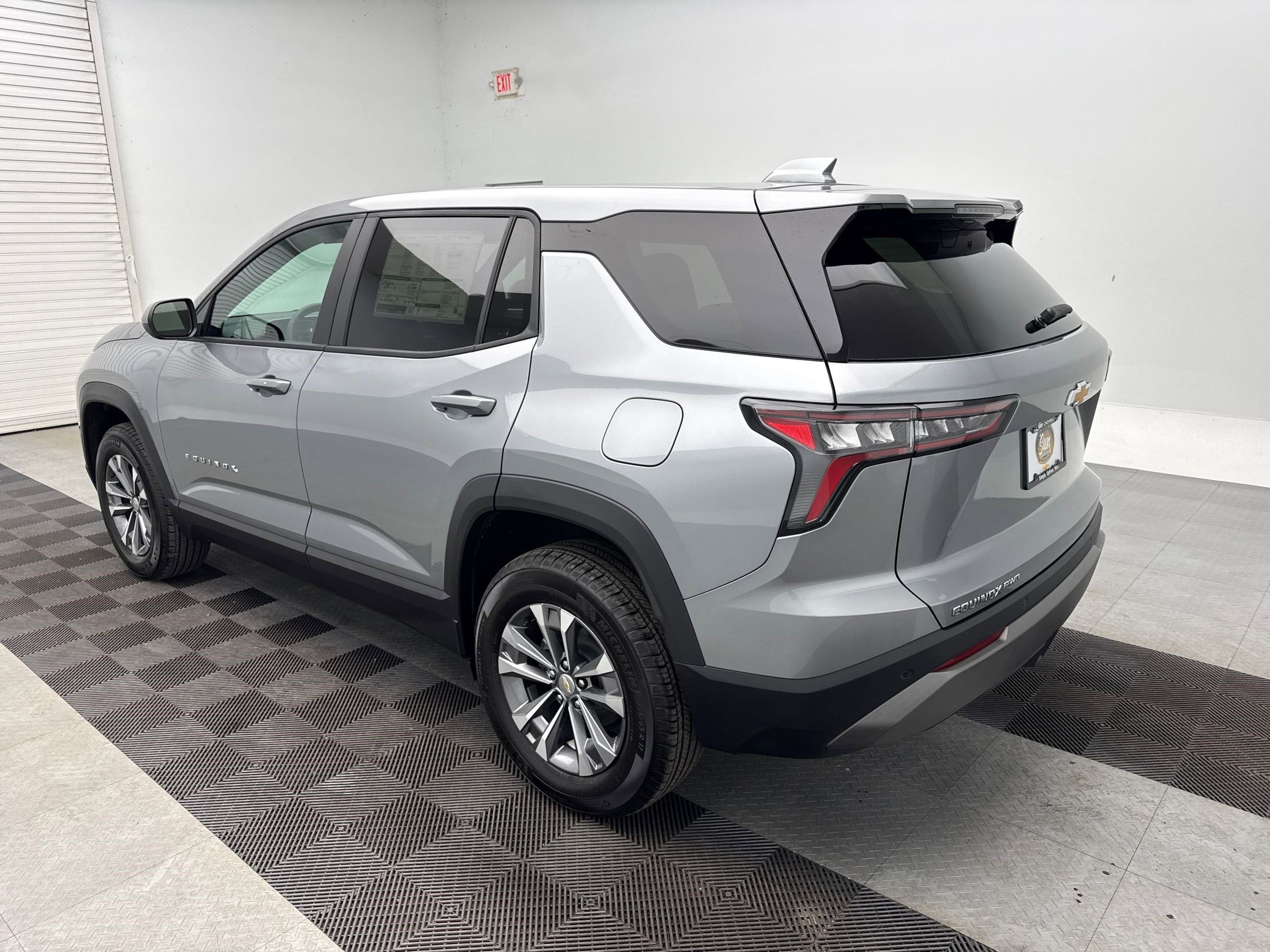 2026 Chevrolet Equinox LT photo 3