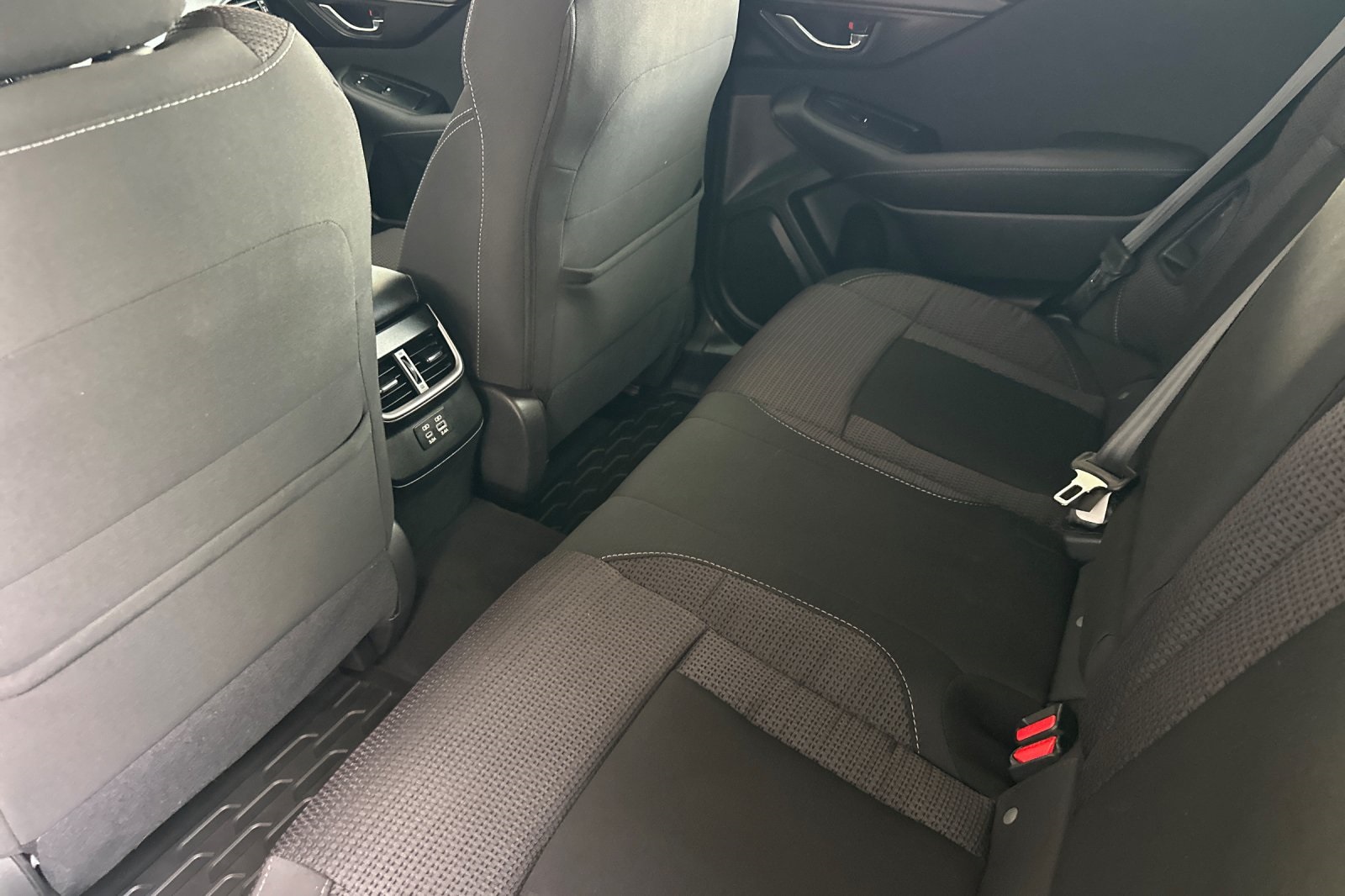 2023 Subaru Outback Premium photo 8