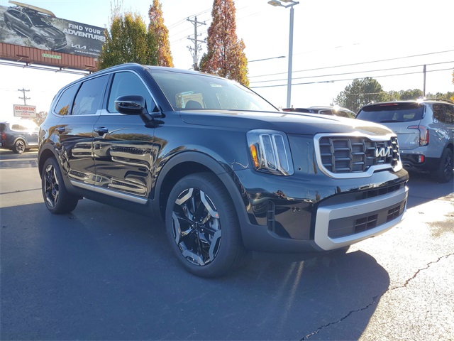 2025 Kia Telluride S photo 3
