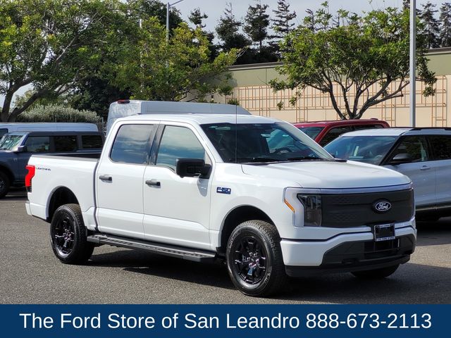 2025 Ford F-150 Lightning XLT photo 8