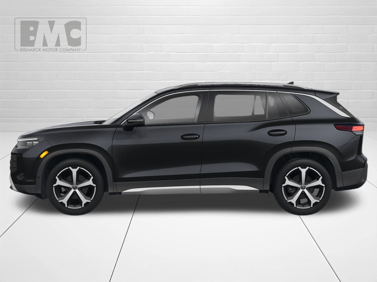 2025 Volkswagen Tiguan SE photo 2